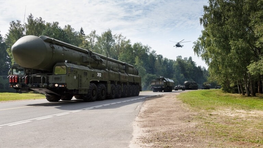 روسيا تضع صاروخ ( يارس ) الاستراتيجي المرعب في حالة الجاهزية القتالية