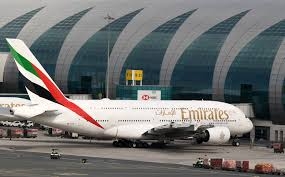 أول طائرة من الإمارات تنطلق بإتجاه تركيا وعلى متنها فرق البحث والإنقاذ والطواقم والمعدات الطبية   