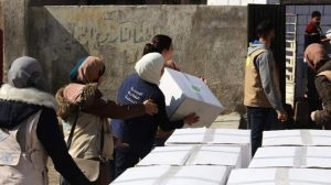 الأمانة السورية للتنمية توزع بالتعاون مع المنظمة الفنلندية للإغاثة مساعدات في مراكز الإيواء بحلب