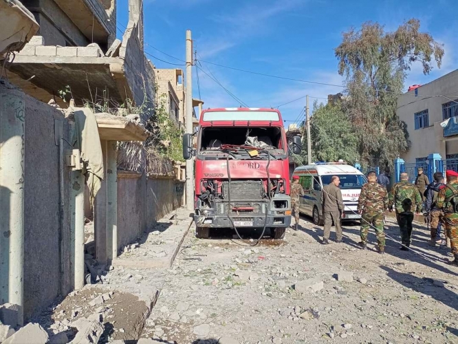 استشهاد 3 مواطنين وإصابة آخرين بانفجار لغم من مخلفات الإرهابيين في دير الزور