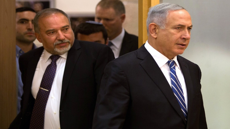 الداخل الإسرائيلي على صفيح ساخن..مسؤولون: نتنياهو خطر على إسرائيل أكثر من إيران وحزب الله