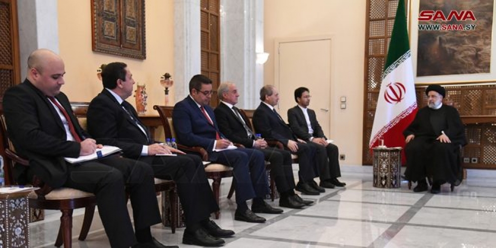 الرئيس الإيراني خلال لقائه المقداد: إيران تدعم باستمرار سيادة سورية واستقلالها ووحدة أراضيها