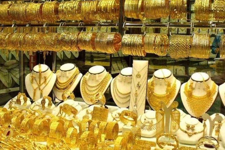 الذهب عيار 21 يرتفع 15 ألف ليرة في السوق المحلية