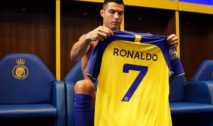 رونالدو يكشف طريقة الحصول على قميصه مع توقيعه