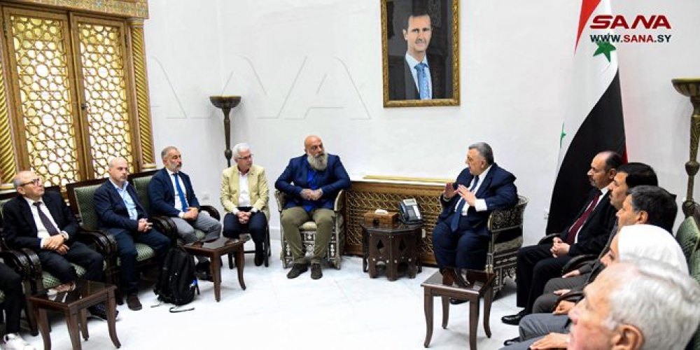 رئيس مجلس الشعب يلتقي وفد الجبهة الأوروبية للدفاع عن سورية