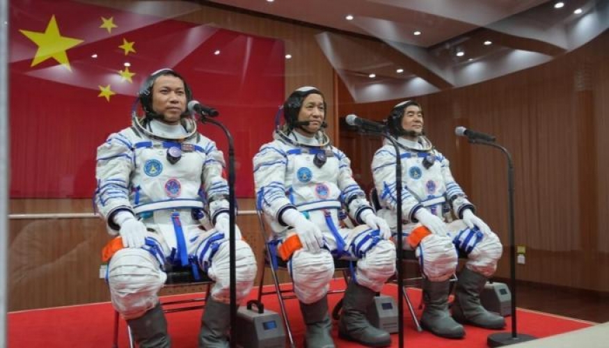 وصول طاقم جديد إلى محطة الفضاء الصينية