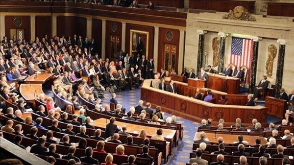 الكونغرس الأمريكي يقر مشروع قانون لرفع سقف دين الحكومة الامريكية لـ 35 تريليون دولار