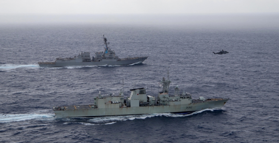 سفينة حربية صينية تعترض مدمرة أمريكية في مضيق تايوان