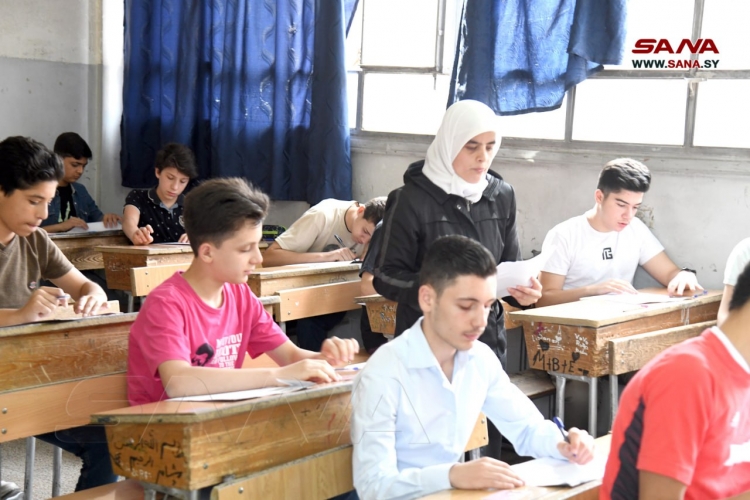 أكثر من 321 ألف تلميذ يتقدمون لامتحانات شهادة التعليم الأساسي