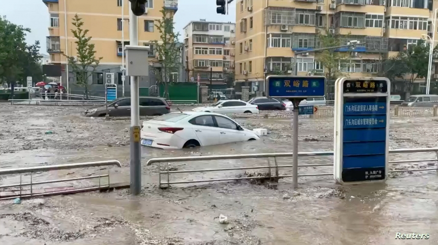 11 قتيلا و27 مفقودا في فيضانات بكين