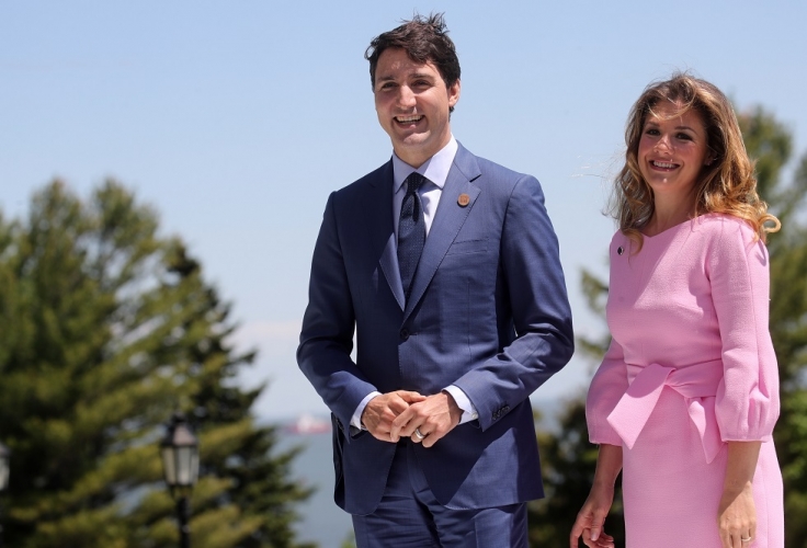 رئيس الوزراء الكندي يعلن انفصاله عن زوجته صوفي بعد زواج دام 18 عاما
