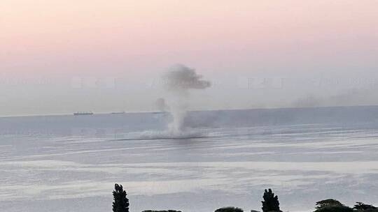 البحرية الروسية تحبط هجمات أوكرانية بالطائرات والزوارق المسيرة على القرم وقاعدة نوفوروسيسك في البحر الأسود
