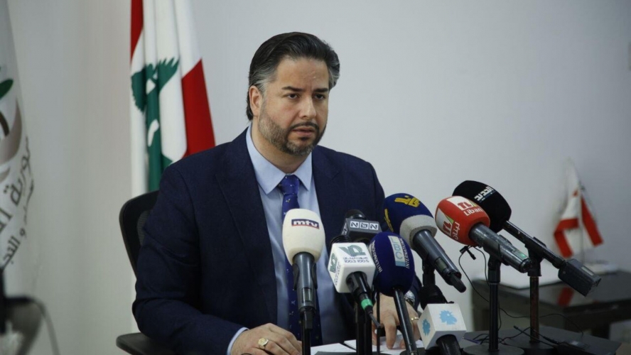 وزير الاقتصاد اللبناني يوضح ما قصده بـ