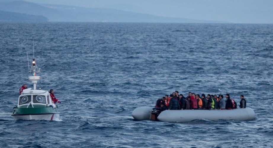 مصرع 4 مهاجرين إثر غرق قاربهم قبالة اليونان