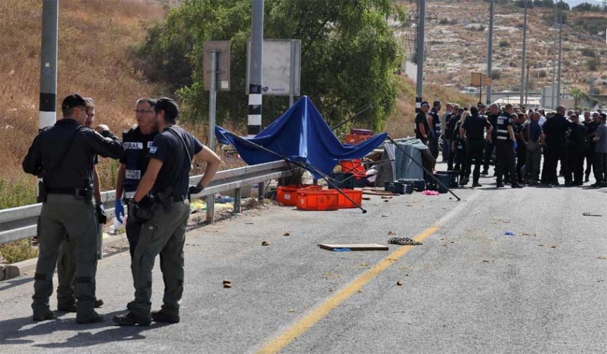 مقتل أحد جنود الاحتلال وإصابة آخرين في عملية بطولية لمقاوم فلسطيني