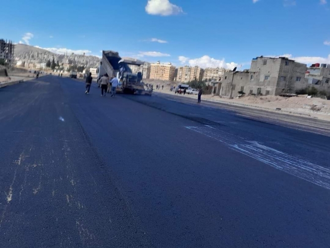 المباشرة بتعبيد شوارع “ماروتا سيتي” في دمشق