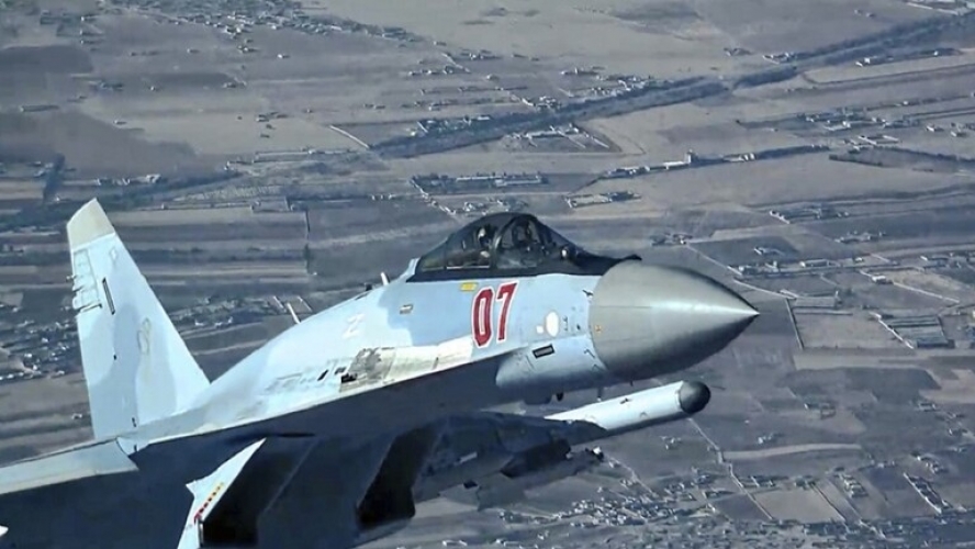إيران تشتري مقاتلات ومروحيات روسية متطورة