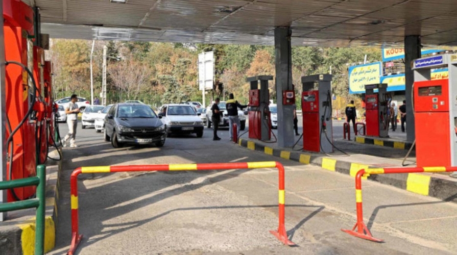 وزير النفط الإيراني: هجوم سيبراني تسبب بعطل فني في محطات الوقود في البلاد