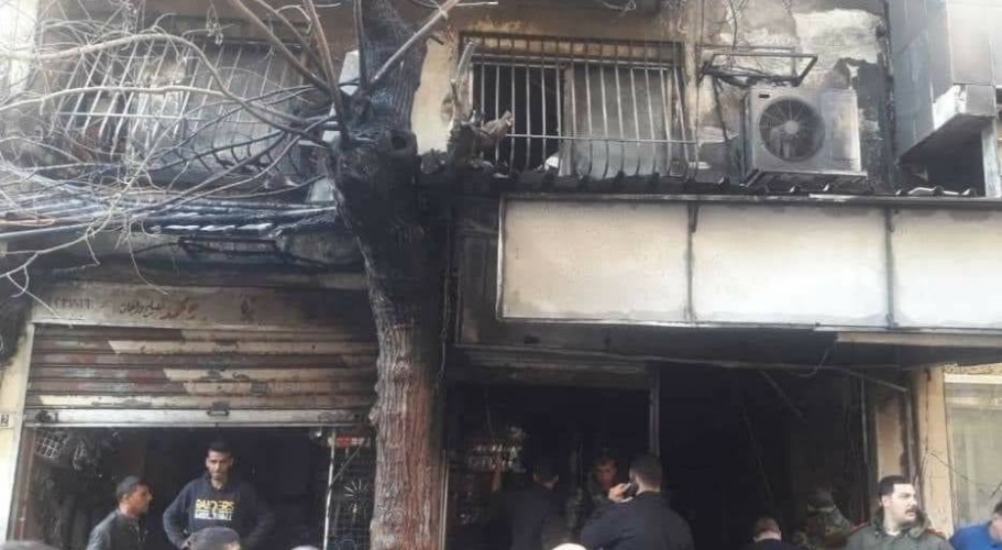 وفاة طفل وإصابة والده بحروق خطيرة جراء نشوب حريق في أحد المحلات التجارية بدمشق