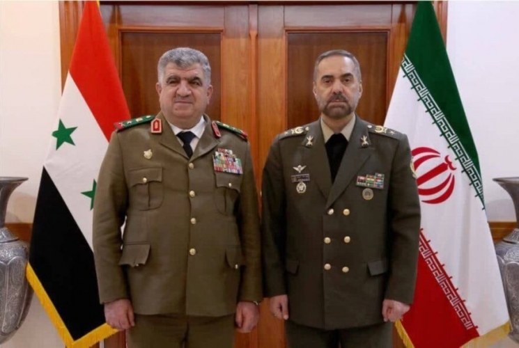 وزير الدفاع الإيراني لنظيره السوري: طهران مستعدة لاستخدام كل قدراتها إلى جانب دمشق