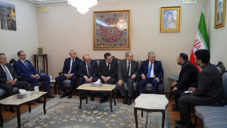 رئيس مجلس الوزراء المهندس حسين عرنوس وعدد من الوزراء يزورون مقر سفارة الجمهورية الإسلامية الإيرانية 