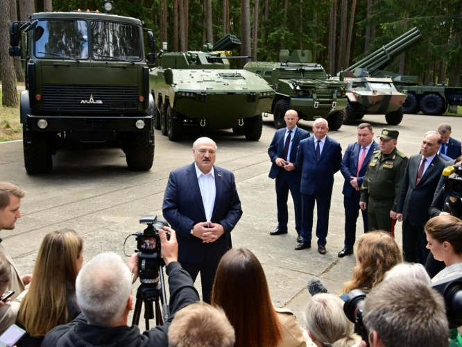 بيلاروسيا تجري اختبارات للاسلحة الحاملة للسلاح النووي الغير استراتيجي