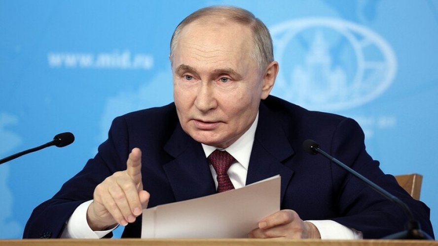 بوتين يتقدم بمبادرة لانهاء النزاع في الدونباس وأوكرانيا 