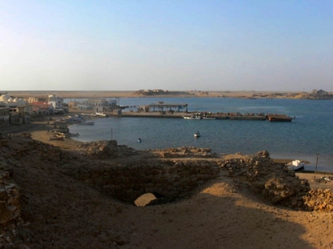 غارة أمريكية- بريطانية تستهدف كمران غرب اليمن