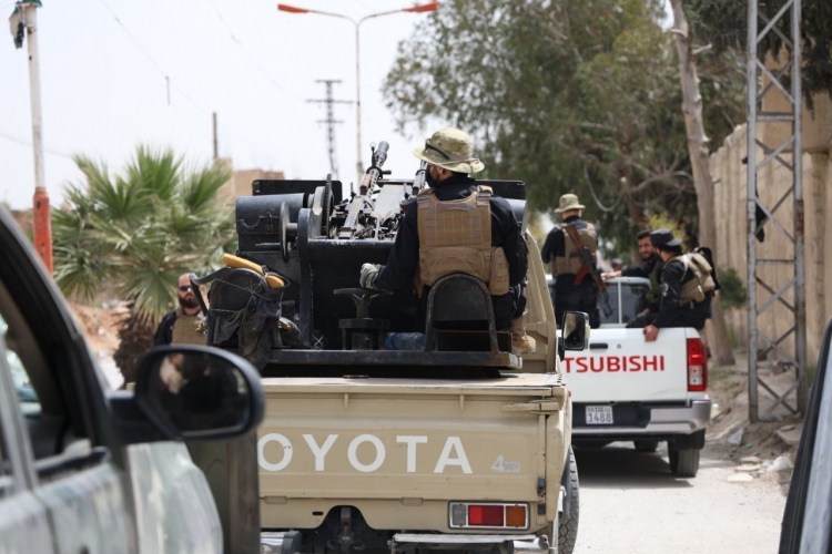 تجار مخدرات يشتبكون مع دورية لقوى الأمن العام ويقتلون اثنين في الحسينية  بريف دمشق