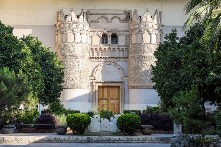 سرقة تماثيل تعود للعصر الروماني من المتحف الوطني بدمشق