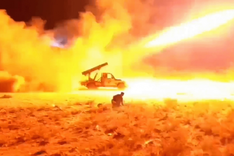 اشتباكات عنيفة بين قوات وزارة الدفاع و