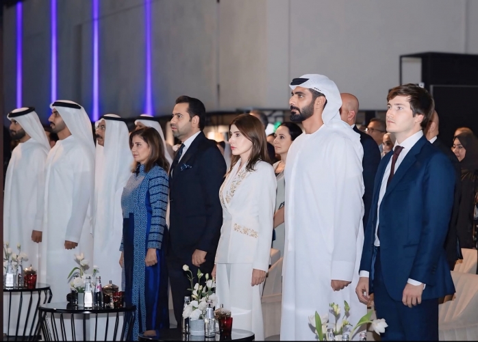 الأمير علي محمد أغا خان يشارك في حفل جوائز البُردة بمتحف اللوفر أبوظبي