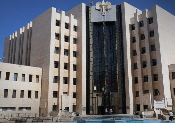 القاضي الشرعي الأول بدمشق ينفي إلغاء وصاية الأم ويؤكد استمرار العمل بأحكام الوصاية الشرعية