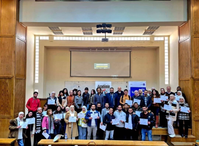  كلية الإعلام تختتم سلسلة دوراتها التدريبية بالتعاون مع أكاديمية 