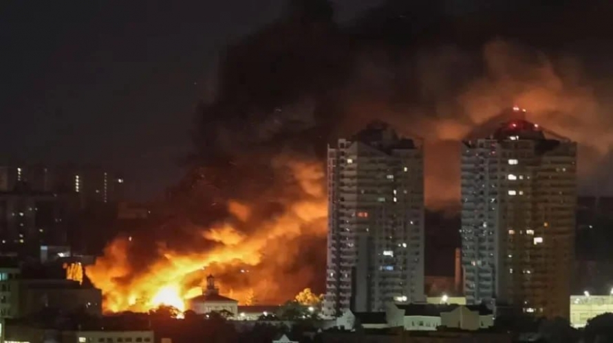 مقتل 24 شخصاً وإصابة 50 باستهداف أوكراني لفندق في خيرسون