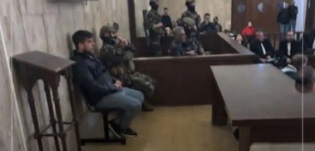 أول ظهور للفنان فضل شاكر في قاعة محكمة جنايات بيروت