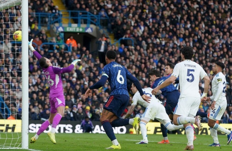 أرسنال يكتسح ضيفه ليدز يونايتيد برباعية نظيفة في الدوري الانجليزي 