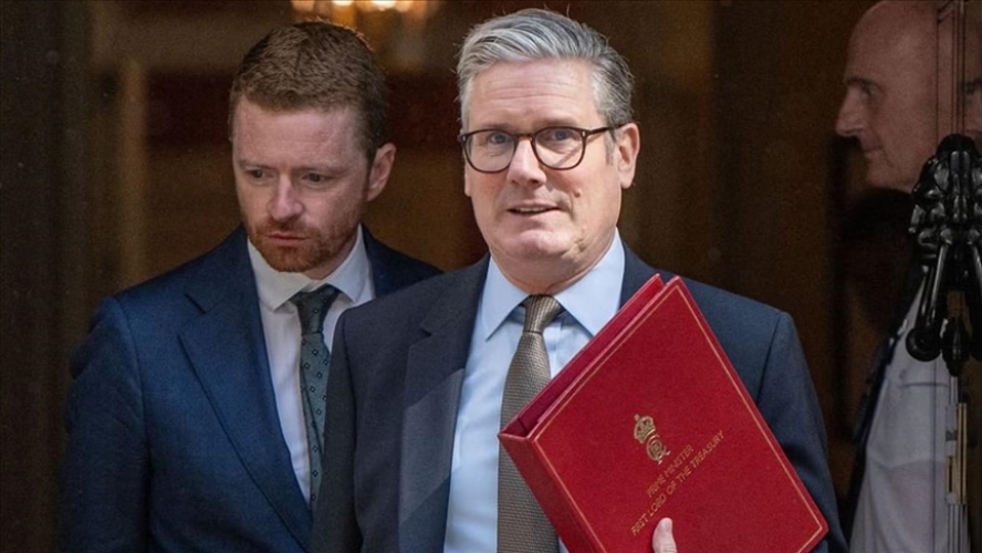 في قضية إبستين.. استقالة مدير مكتب رئيس وزراء بريطانيا