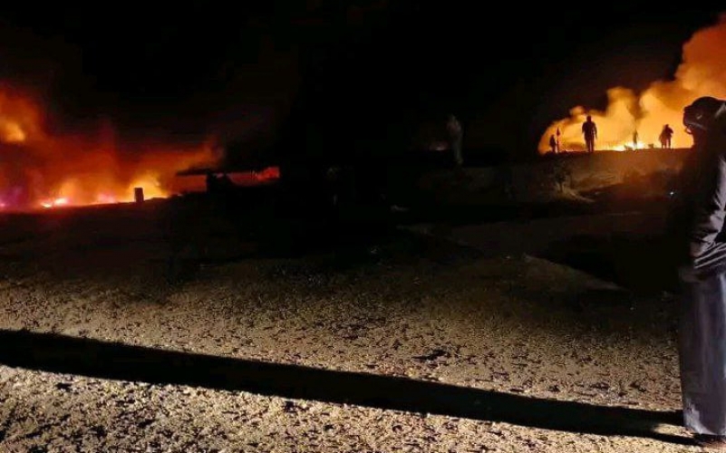 لعدم التزامهم بقرار الدولة.. الأمن العام يستهدف حراقات النفط في بلدة الجرذي شرق دير الزور