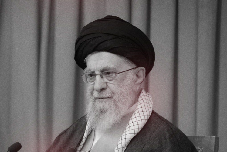 تقرير: الاستخبارات الأمريكية حددت موقع خامنئي وشاركته مع إسرائيل