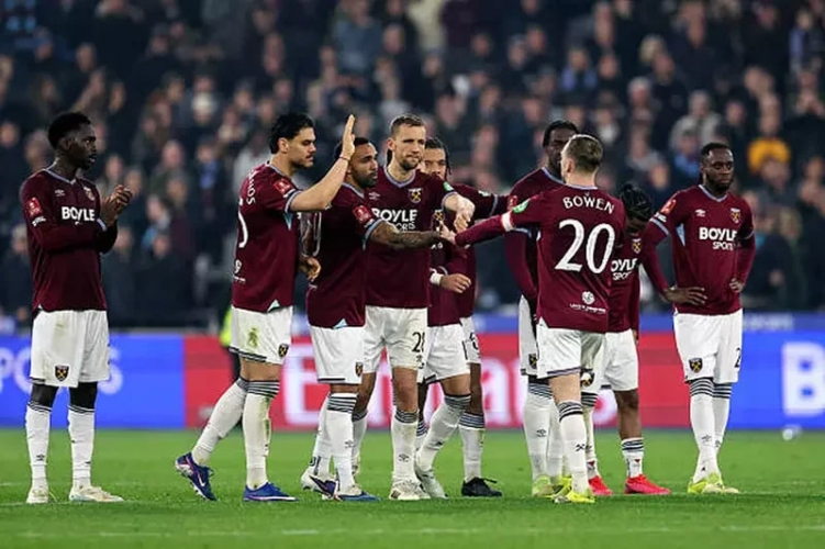 وست هام يتغلب على برينتفورد بركلات الترجيح ويحجز آخر بطاقات ربع نهائي كأس الاتحاد الإنجليزي