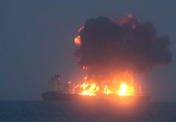 ادارة الملاحة البحرية البريطانية: هجوم يؤدي الى حريق في سفينة حاويات قبالة الإمارات