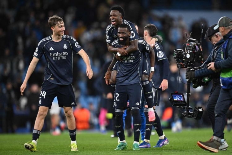 باريس سان جيرمان وريال مدريد وآرسنال إلى ربع نهائي دوري أبطال أوروبا لكرة القدم