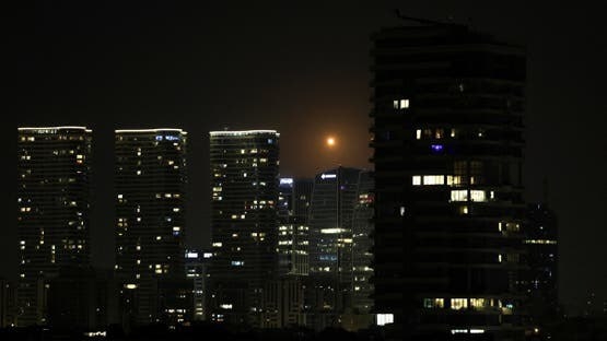 هجوم إيراني جديد على إسرائيل.. وشظايا تصيب مطار بن غوريون