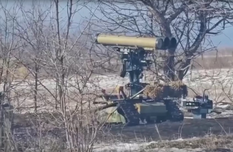 روسيا تستعرض قدرات روبوتها الجديد صائد المدرعات