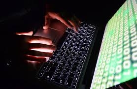 هاكرز روس يخترقون مفتاح تشفير حكومي أوكراني تستخدمه المؤسسات الحكومية والأمنية والمصارف