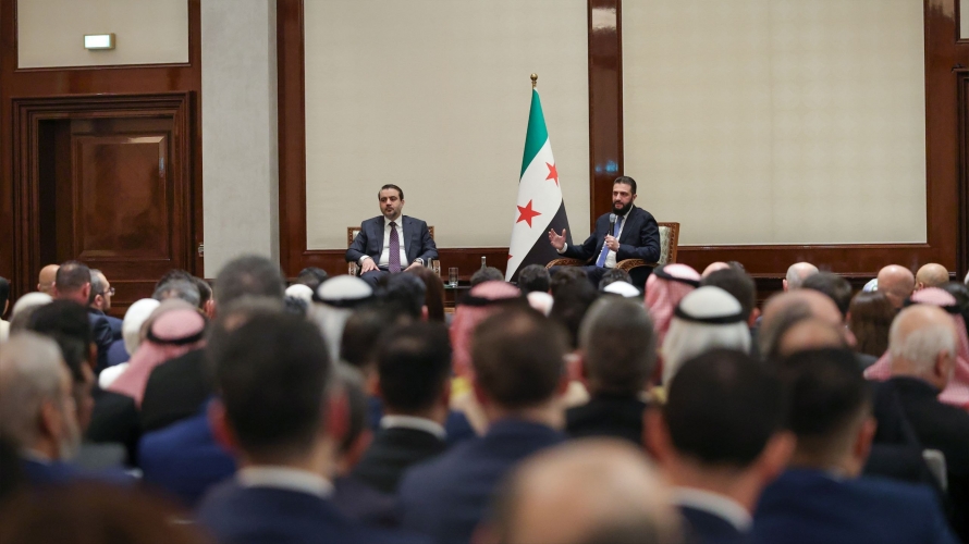 الرئيس الشرع يشدد خلال لقائه أبناء الجالية في ألمانيا على دورهم بنقل صورة سوريا الحقيقية