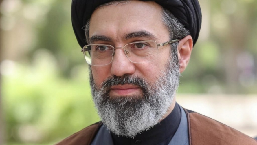 السيد الخامنئي: لا نتخلى عن حقوقنا المشروعة وننظر إلى جبهة المقاومة بشكل موحد