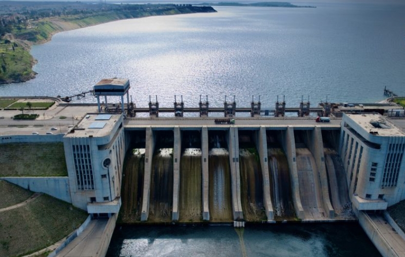 ارتفاع منسوب بحيرة الفرات بنحو 4 أمتار ليصل مخزونها إلى 3 مليارات متر مكعب