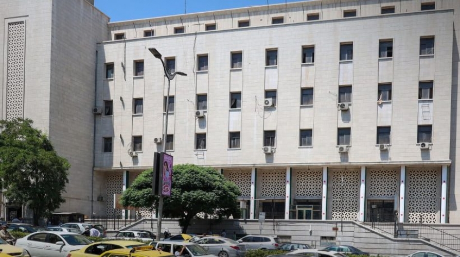 السورية للبريد تمدد صرف رواتب المتقاعدين المشمولين بالتأمينات حتى 19 نيسان